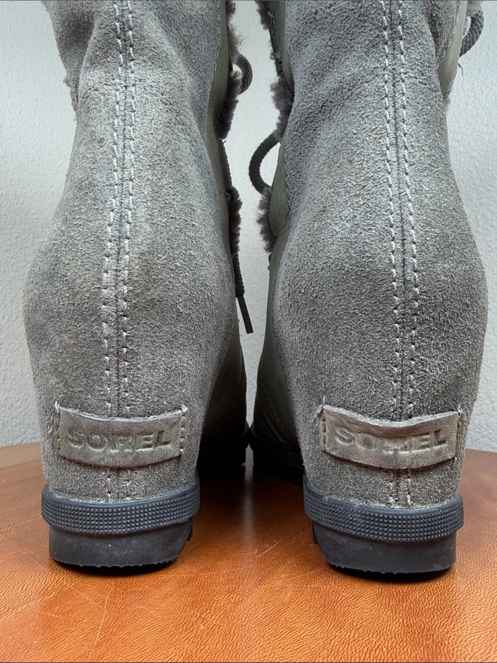 Sorel Joan Of Arctic Wedge II Women Gray NL3021-052 Shearling Snow Boot Size 8.5